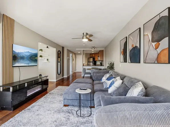 100 Park Ave W APT 405, Denver, CO 80205