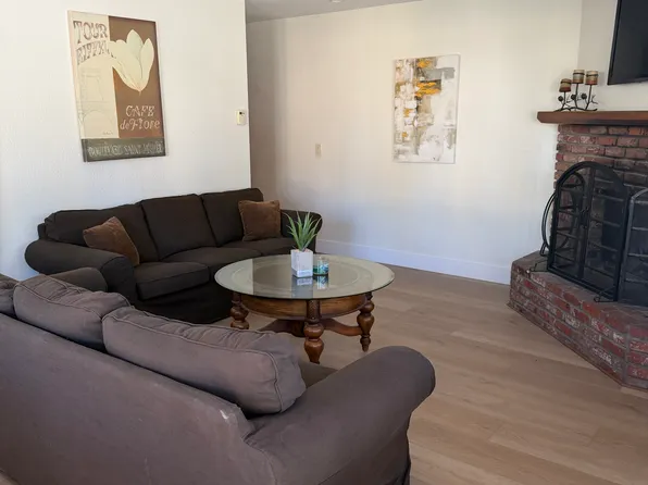 42692 Moonridge Rd, Big Bear Lake, CA 92315