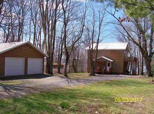 23685 E Lakeview Trl, Dollar Bay, MI 49922