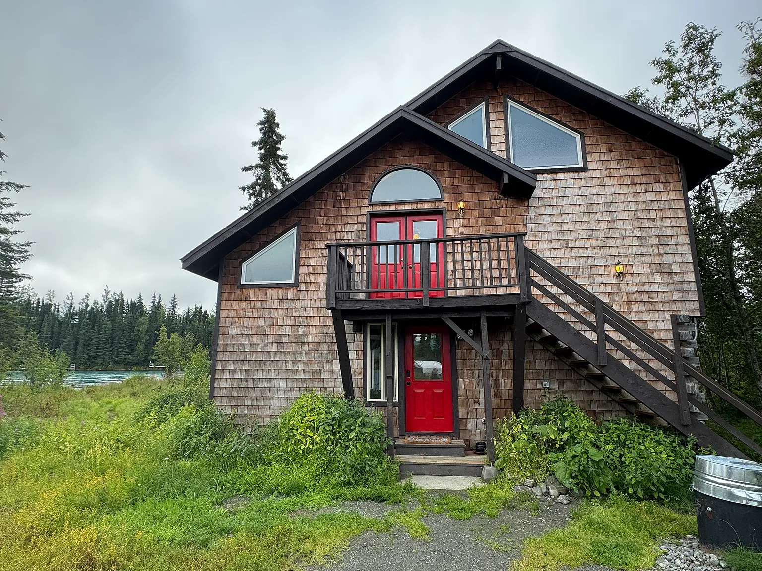 3 bed, 1.5 bath, 1384 sqft, $2,500 — Photo 1