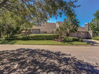 1 Fairway Winds Pl, Hilton Head Island, SC, 29928