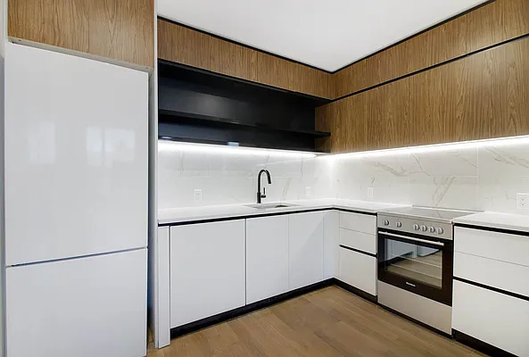 Rented by Artur Gutman, LREB | media 10