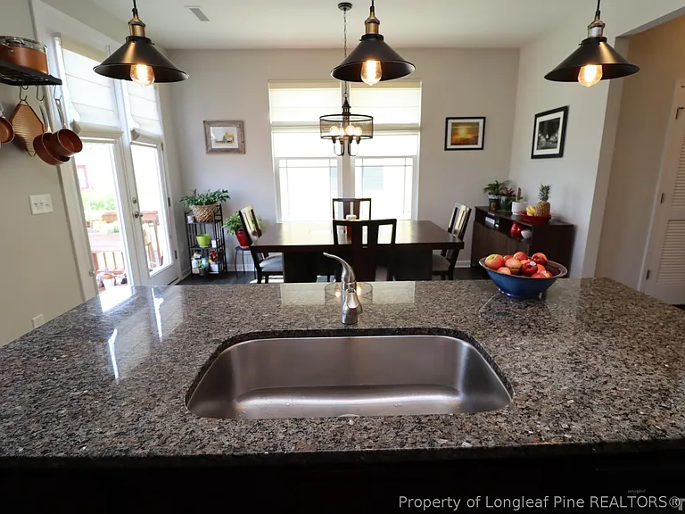 584 Grand Central Sta — Photo 24