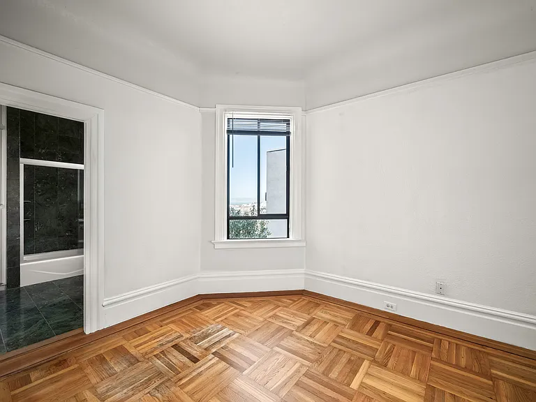 838 Green St — Photo 30