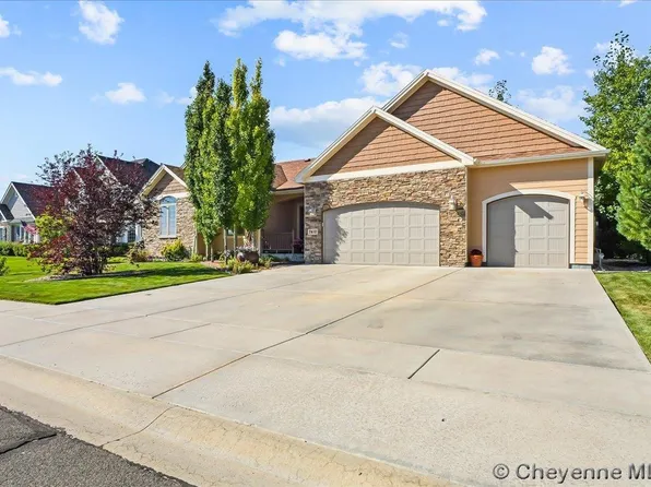 7410 Daniel Ct, Cheyenne, WY 82009