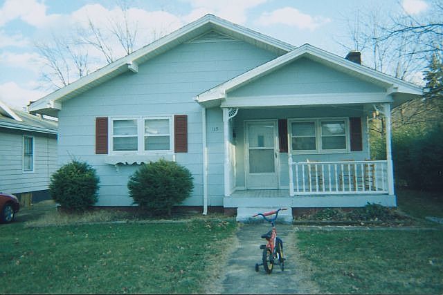 115 W Locust