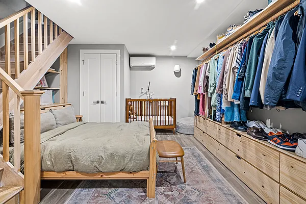 Rented by Compass | media 4