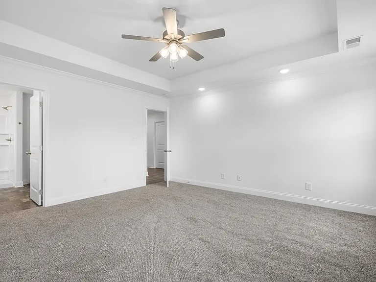 1360 Harmon Ln — Photo 16