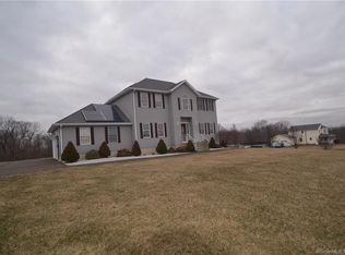 24 Colonial Heights Rd, East Haven, CT 06473