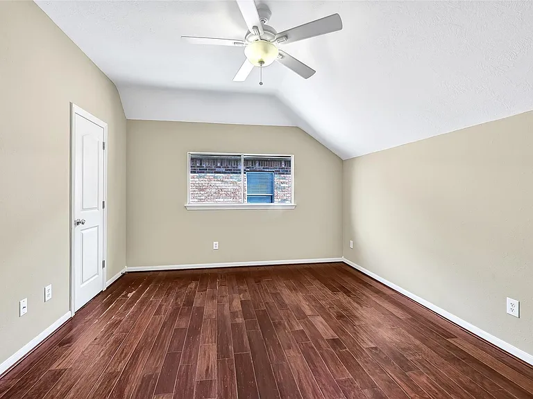 21327 Pennshore Ln — Photo 24
