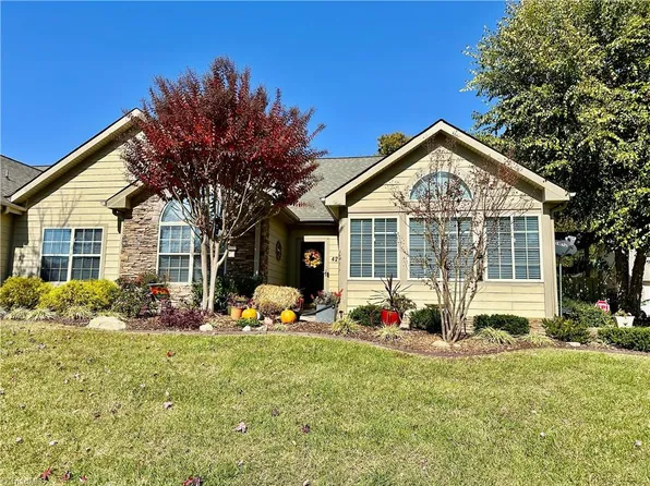 4295 Plantation Ridge Ln, Greensboro, NC 27409