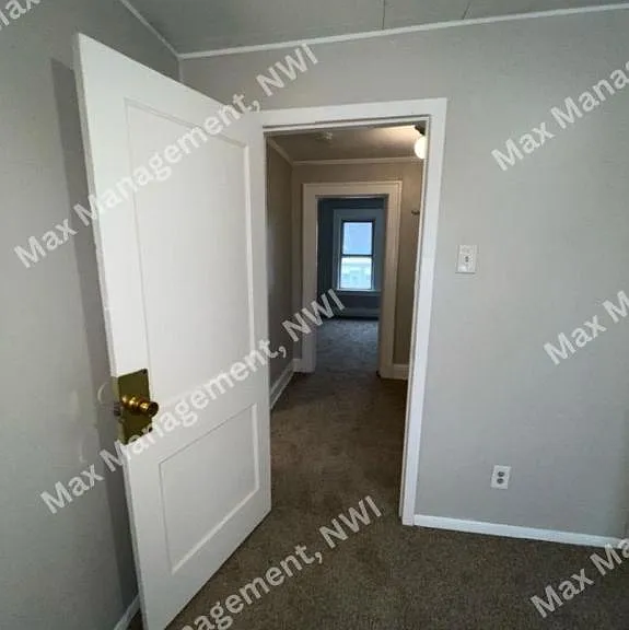 824 Merrill St — Photo 7