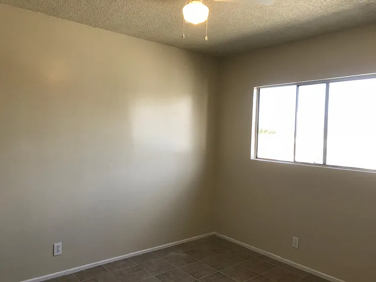 11118 S Osage Ave #10 — Photo 7