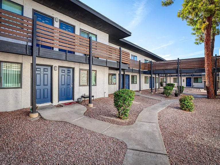 Senara Apartments — Photo 36