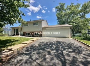 220 Hampdon Ct, Bolingbrook, IL