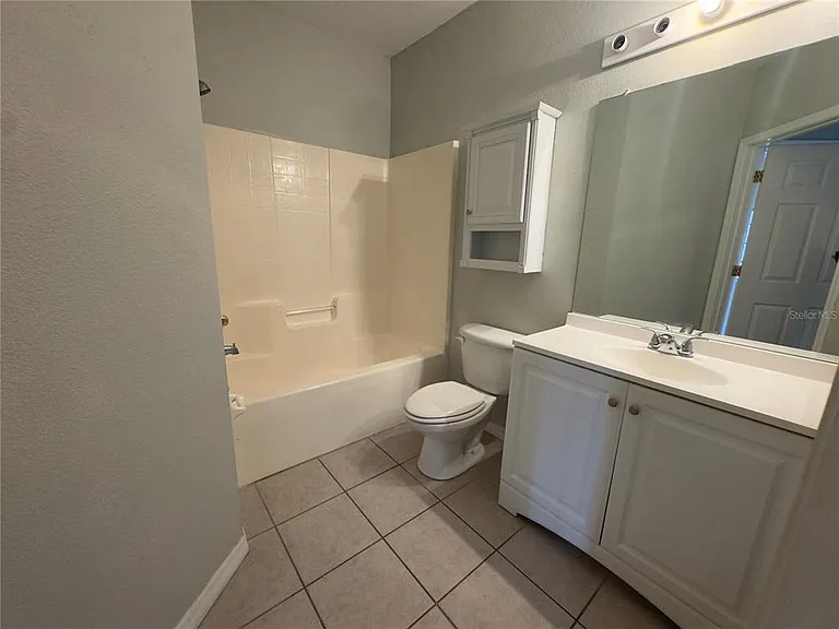 9507 Amberdale Ct #201 — Photo 16