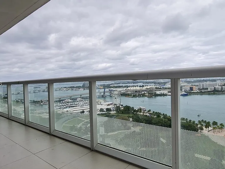 50 Biscayne Blvd #2810 — Photo 46