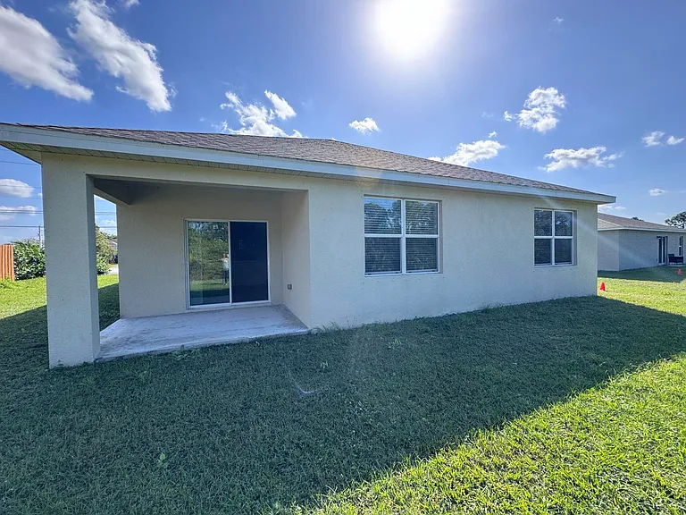 2526 SW Savage Blvd — Photo 15