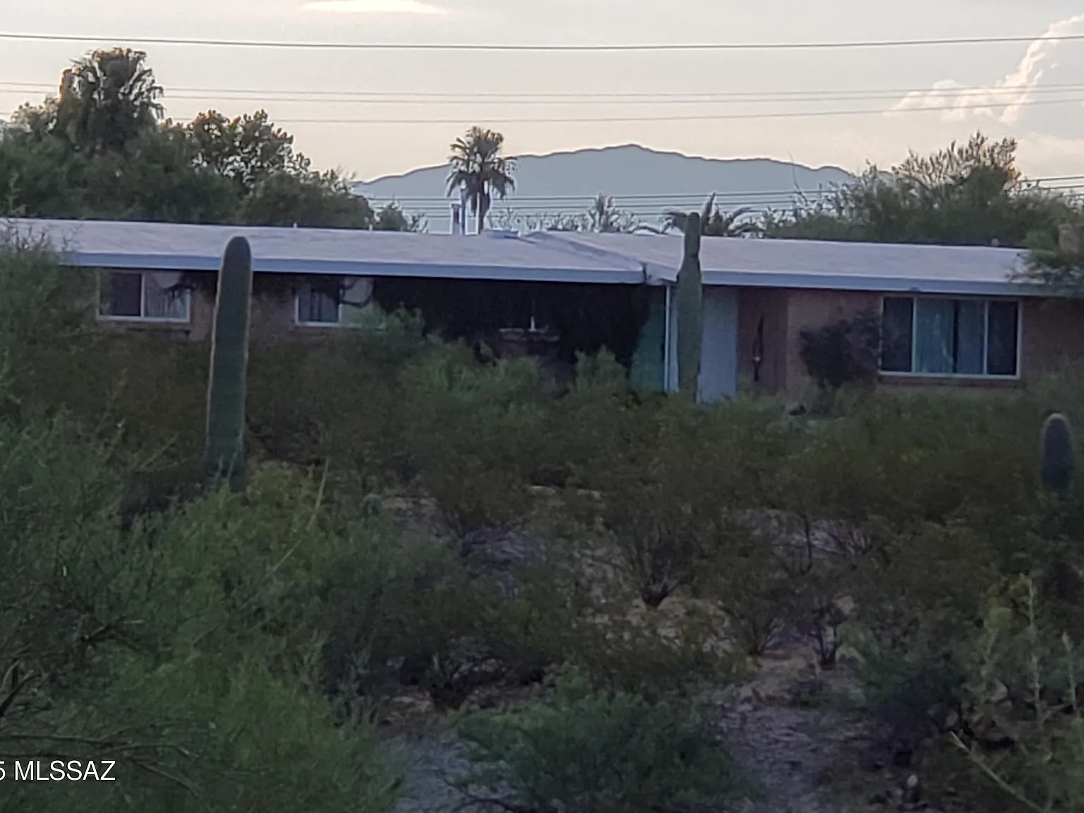 4 bed, 2138 sqft, $2,600 — Photo 2