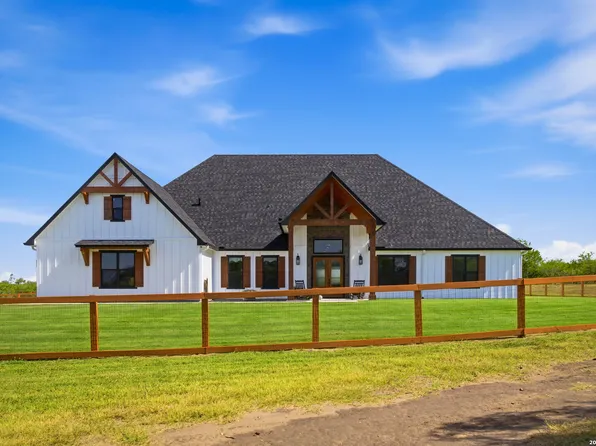 1703 Fm 885, Runge, TX 78151