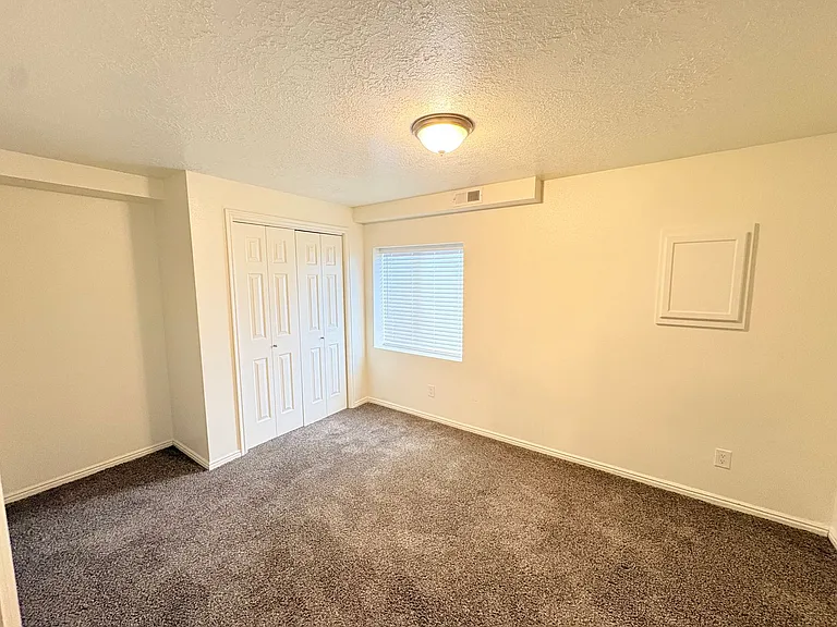 334 W Mountain View Dr — Photo 10