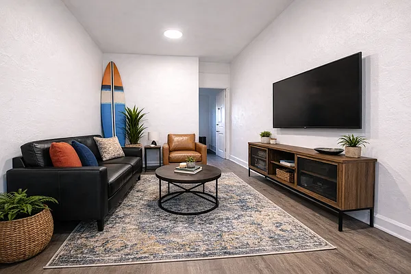 Rented by Voro Purple LLC | media 2