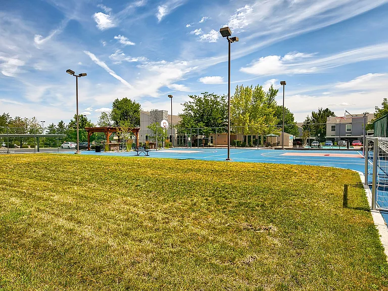 The Lodge at McCarran Ranch Apartment Homes — Photo 30