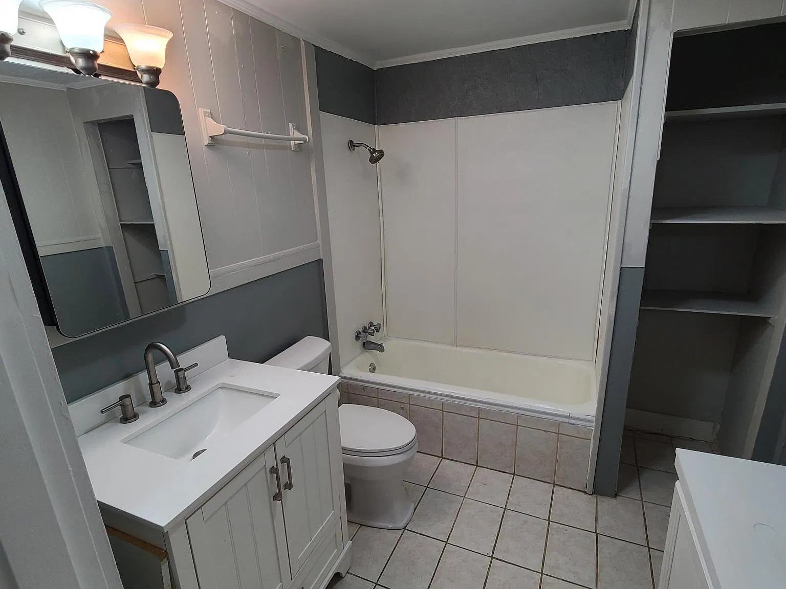 315 S J St — Photo 3