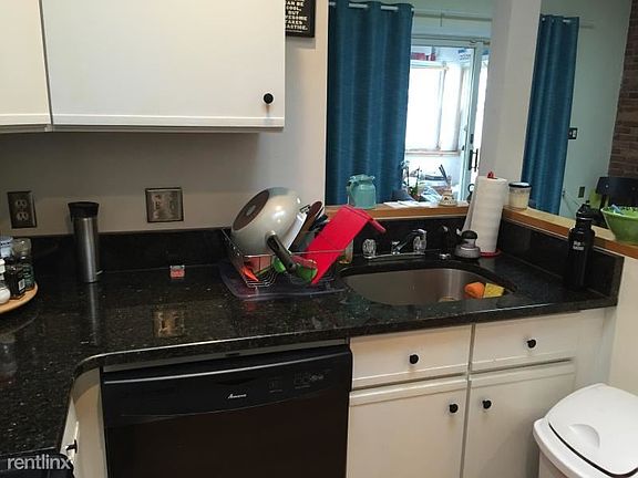 449 West Second #3 Boston - South Boston Shared Unit Photo 4