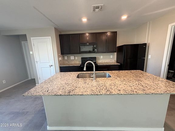 4th image of 4019 N HONEYSUCKLE Court
