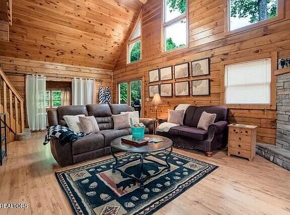 4th image of 508 Hoot Owl Way