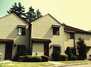 150 Hope St APT 13, Stamford, CT 06906