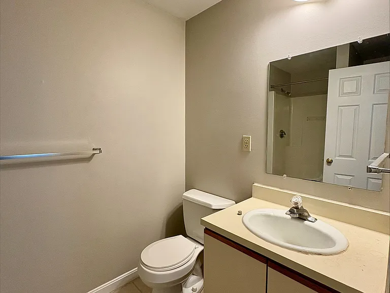 Kingsbury Townhouses — Photo 26