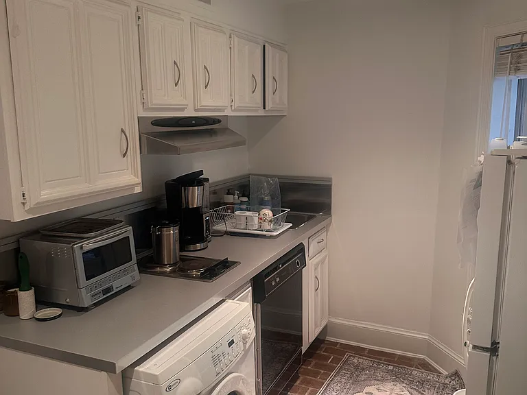 405 1st St SE #BASEMENT — Photo 4