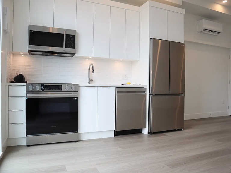 22348 North Ave #514 — Photo 9