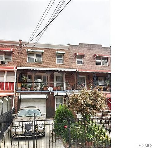 1st image of 915 E 220th St