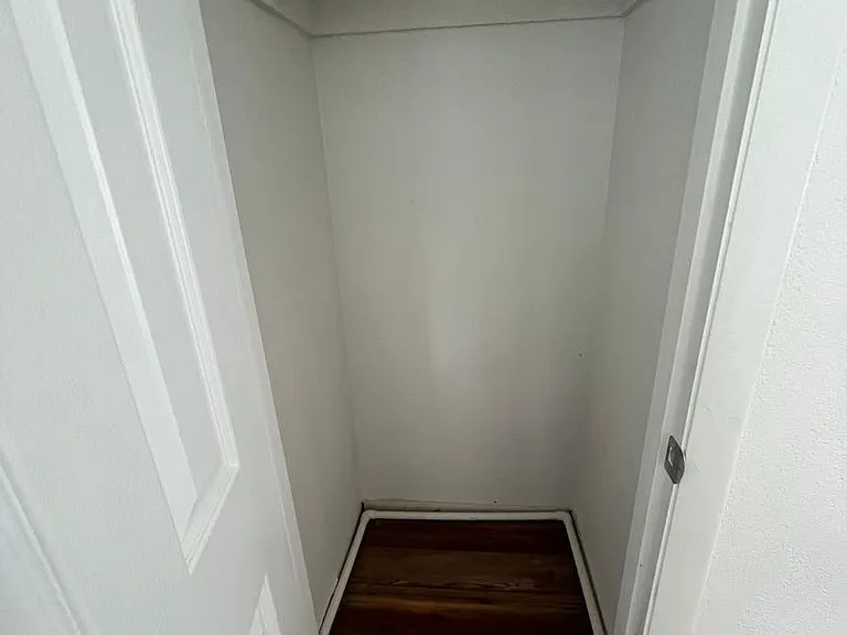 2227 Nottingham Rd — Photo 29