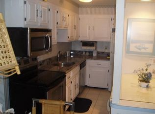 162 Bayview Ave, Jersey City, NJ 07305