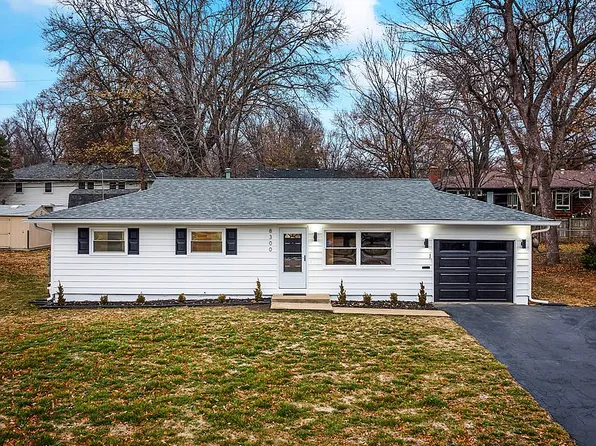 8300 W 91st Ter, Overland Park, KS 66212