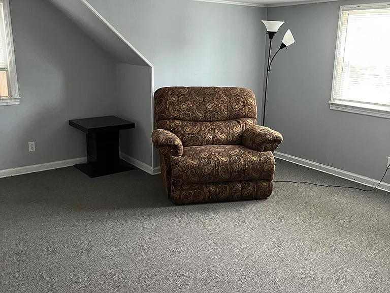 903 Catherine St — Photo 4