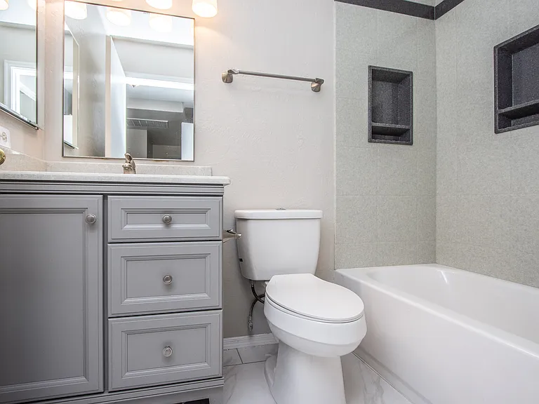 125 S 56th St #60 — Photo 11