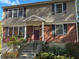 30 Summit Rd FLOOR 2, Katonah, NY 10536