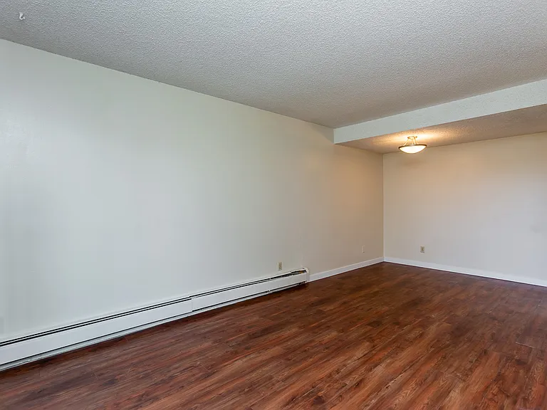 8200 Colonial Dr — Photo 8