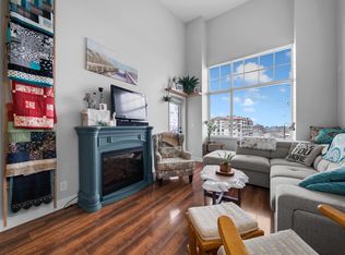 11935 Burnett St #402, Maple Ridge, BC V2X 9A9