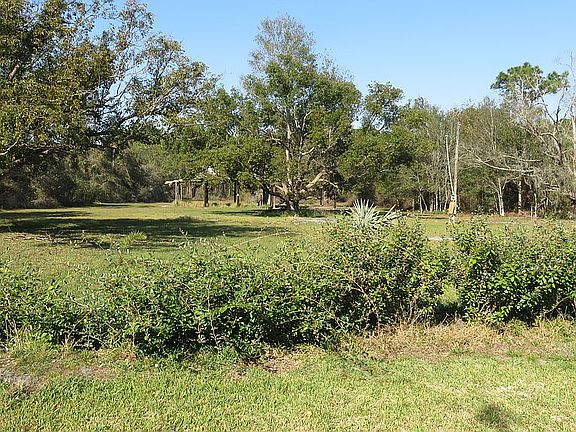 Road view middle facing N.