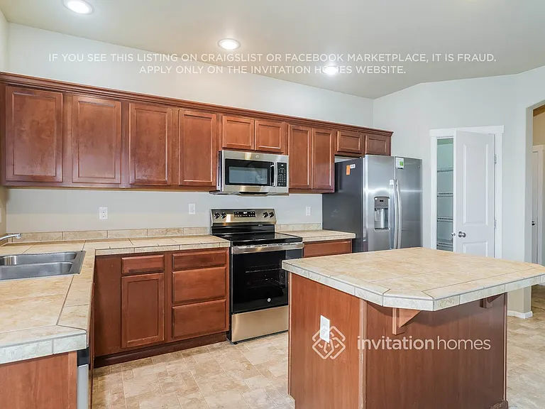 8109 207th St E — Photo 7