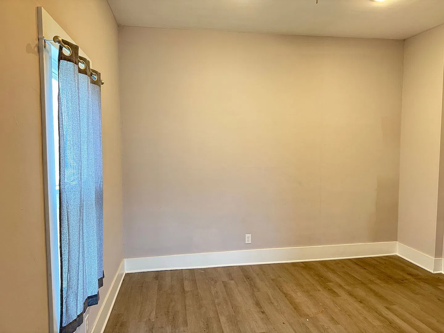 Attractive 3 BR 2 full baths house in LeRoy — Photo 4