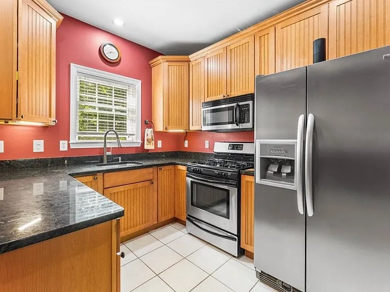 900 Lawrence St #13 — Photo 5