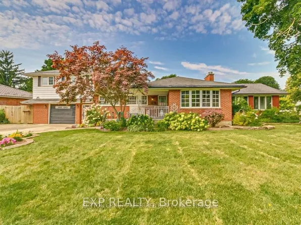 81 Strathcona Dr, London, ON N5W 1P9