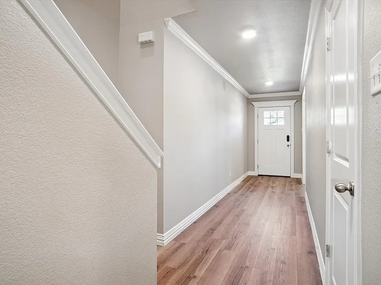 122 Elm Ln — Photo 9
